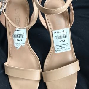 ❤️🔥Abound nude strap heels